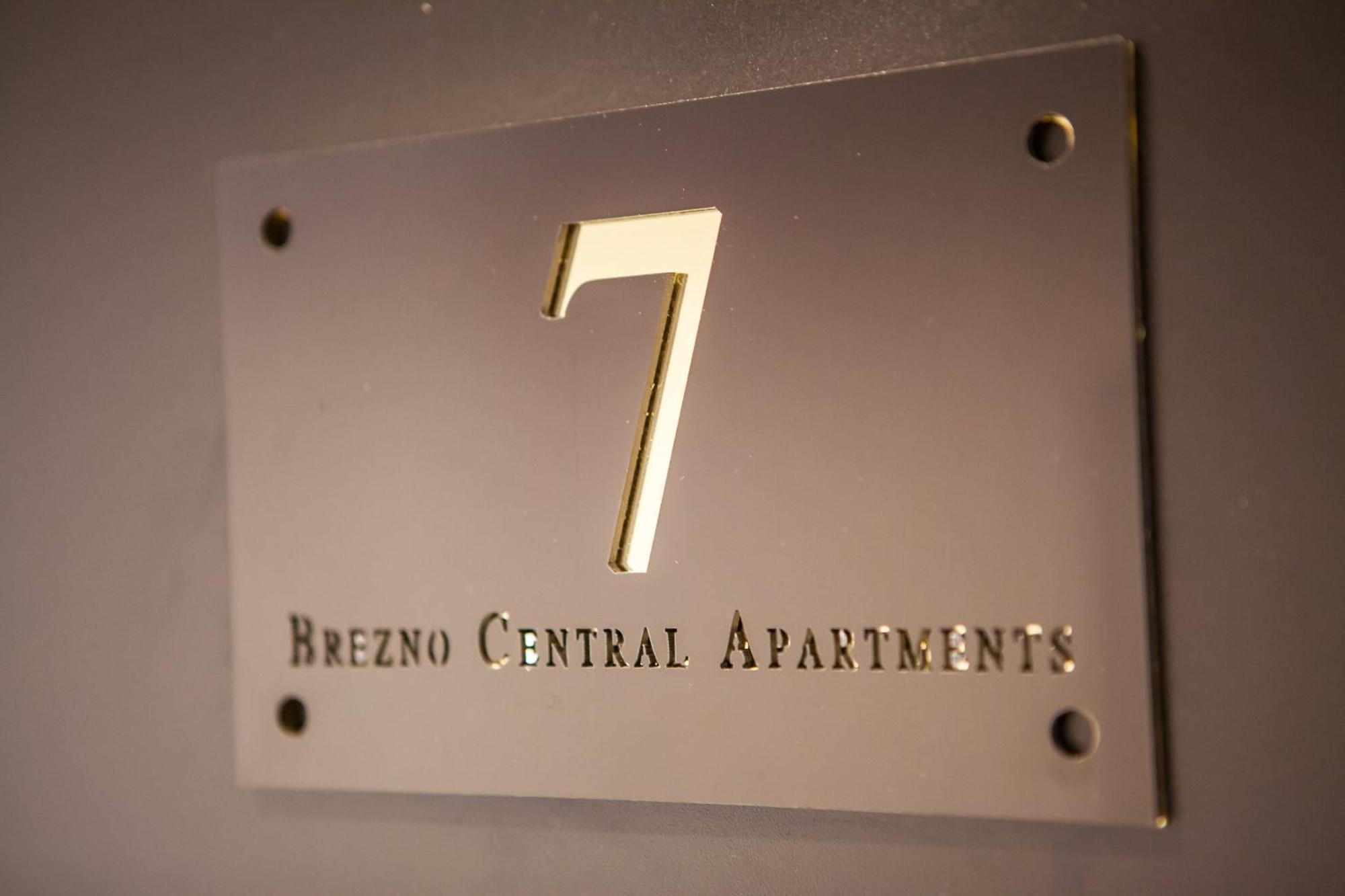 Brezno Central Apartments Exterior photo